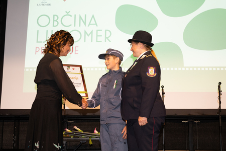 Slavnostna_Prireditev_Nagrad_Priznanj_25-21 – kopija